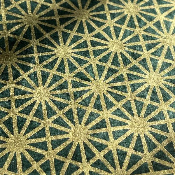 Veskor Cassiopeia Veskor Cassiopeia STERN TETRAEDER 512 Heilige Geometrie Linoldruck | 40 x 50 cm | Gold auf Smaragdgrün – Produktbild 3 von 4