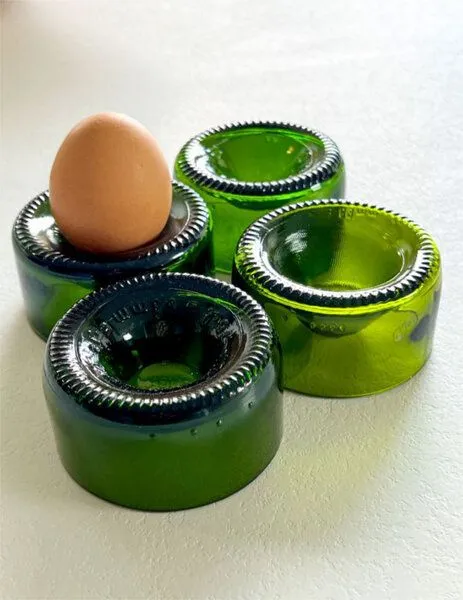 Plates et Culotées Eierbecher aus Weinflaschen Glas im 4er Set von Plates et Culotées – Produktbild 2 von 3