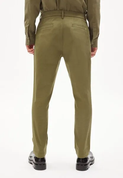 ARMEDANGELS ARMEDANGELS ALVAARO PREMIUM - Herren Chino Hose aus Bio-Baumwoll Mix, Oliva, – Produktbild 2 von 4