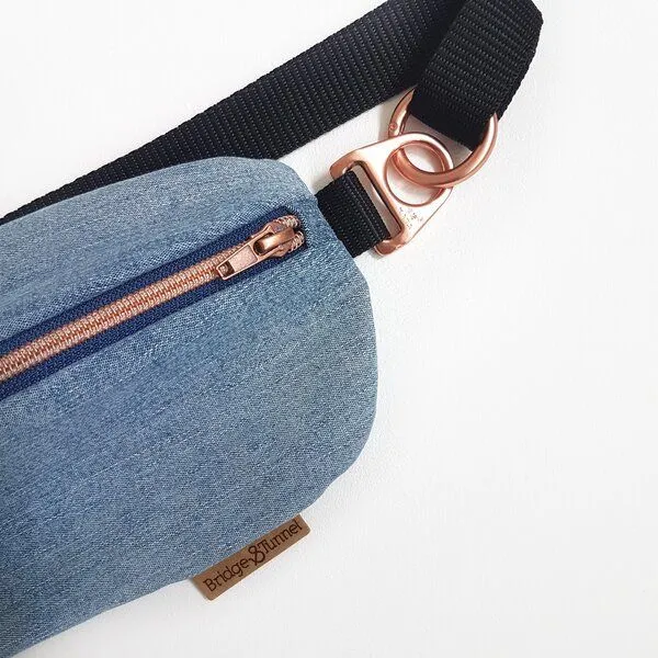 Bridge&Tunnel Bridge&Tunnel Bumbag Denim, Hellblau, – Produktbild 3 von 3