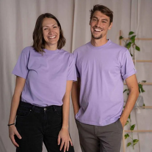 Vresh Clothing Vresh Clothing Vred - Oversized unisex T-Shirt aus Biobaumwolle, Lavendel, – Produktbild 1 von 4