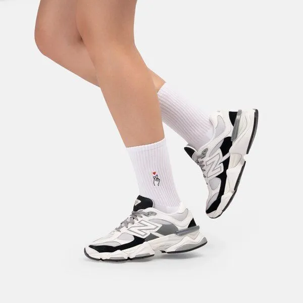 Natural Vibes Natural Vibes Heart Hand | Bio GOTS | Weiße Tennissocken | Herzsymbol | Herren Damen Socken | Unisex – Produktbild 2 von 4