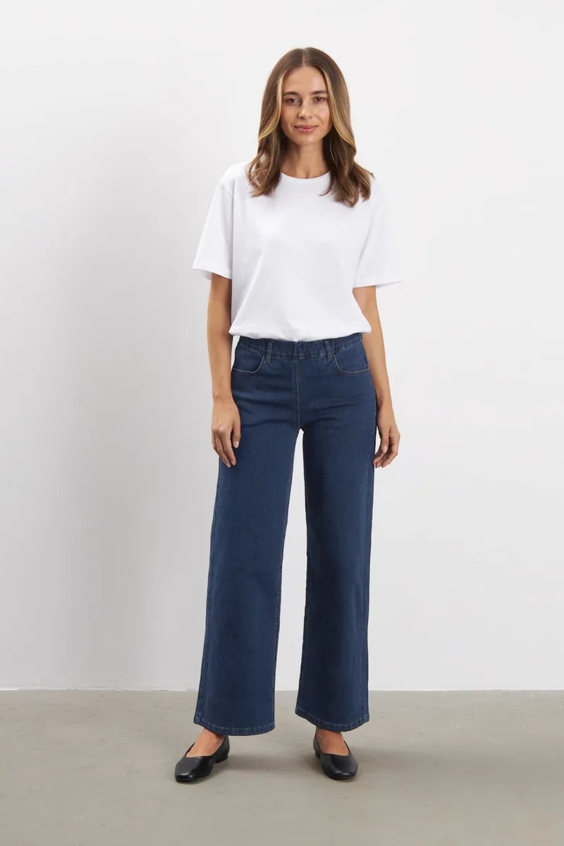 LAURIE LAURIE Damen vegan Jeans Donna Locker Kurz Länge Dunkelblau, Extra dunkelblau, – Produktbild 2 von 2