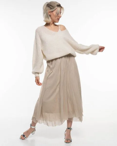 Alma & Lovis Alma & Lovis Leichter Pullover im Loose-Fit aus zartem Alpakastrick | Light V-Neck, Offwhite (weiss), – Produktbild 2 von 4