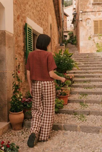 AmourLinen AmourLinen Barbora gerade Leinenhose, Mokka-gingham, – Produktbild 2 von 3