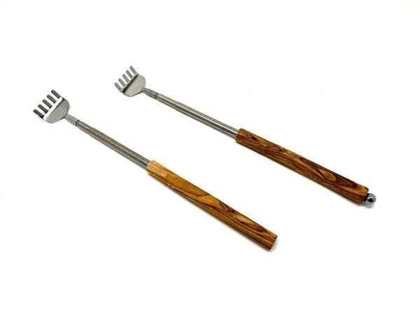 Olivenholz erleben Olivenholz erleben Rückenkratzer mit ausziehbarem Arm und Griff aus Olivenholz – Produktbild 6 von 6