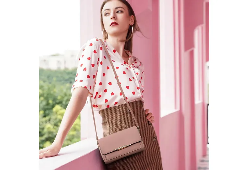 TANTOMI Umhängetasche Klein Damen Handy Umhängetasche, Handytasche zum Umhängen, Crossbody Schultertasche mit Kartenschlitz Verstellbar Schultergurt, Rosa, – Produktbild 2 von 5