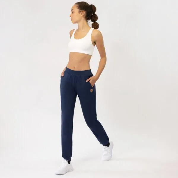 TAO Sportswear TAO Sportswear Kühlende Damen Freizeithose FEE aus Holzfasern – Produktbild 4 von 4