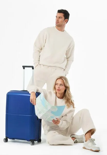 ORGANICATION ORGANICATION POLLEN | Essentials Travel Unisex Jogginghose aus Bio-Baumwolle & Recyceltem Polyester, Off white, – Produktbild 1 von 4