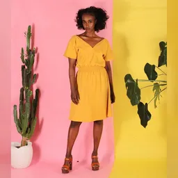 ManduTrap ManduTrap Tencel Kleid Alani in Gelb – Produktbild 1 von 1