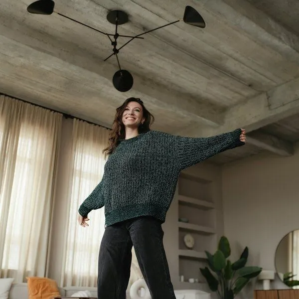 NORDLICHT NORDLICHT Oversize Wollpullover Pia, Dunkelgrün/weiß, – Produktbild 3 von 4