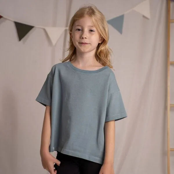 Vresh Clothing Vresh Clothing Mini Vlamingo - Oversized Kinder T-Shirt aus dicker Biobaumwolle, Rauchblau, – Produktbild 3 von 4