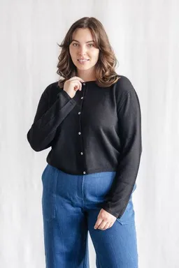 Jyoti - Fair Works Jyoti - Fair Works Baby-Alpaka Strickcardigan Navan – Produktbild 1 von 1