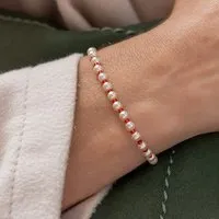 juni juni Perlenarmband "Faye" mit verstellbarer Schiebeperle aus recyceltem Gold oder Silber – Produktbild 1 von 1