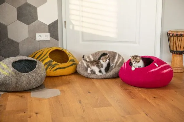 naturling naturling Filz Katzenhöhle - Katzenbett auch für große Katzen – Produktbild 4 von 8