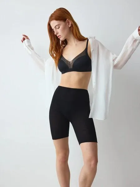 Triumph Triumph BH ohne Bügel | Breathe & Lift Smart | atmungsaktive Mesh-Einsätze, Schwarz, – Produktbild 2 von 4