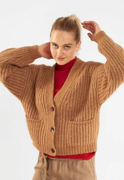 Alma & Lovis Alma & Lovis Cardigan im Grandpa-Style mit Alpaka | Grandpa Jacke, Camel (kamel), – Produktbild 3 von 4