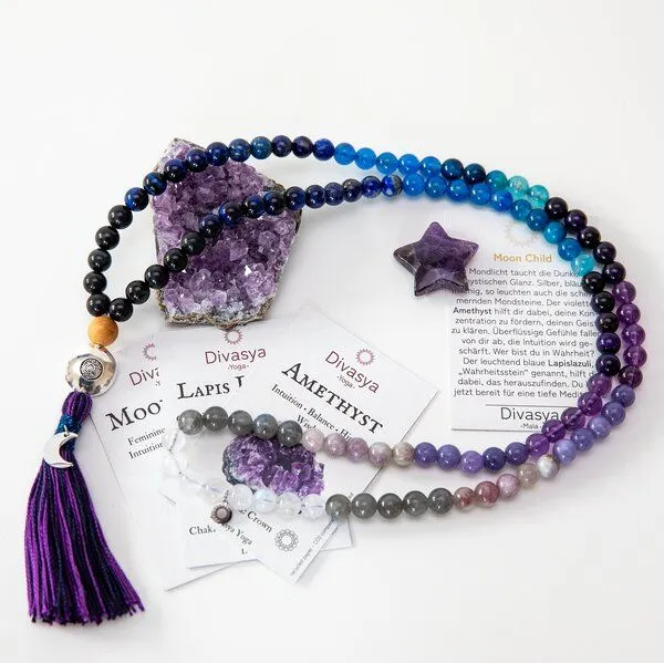Divasya Divasya Mala-Kette "Moon Child" aus Amethyst- Mondstein- Lapislazuli (u.a.) – Produktbild 3 von 4