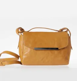 aunts & uncles aunts & uncles Grandma's Luxury Club Mrs. Bao Bun Schultertasche buckthorn – Produktbild 1 von 1