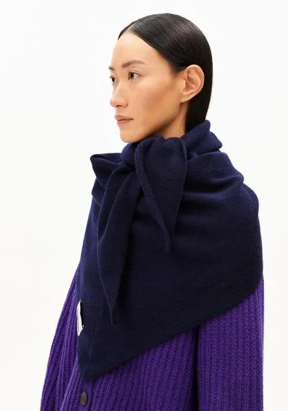 ARMEDANGELS ARMEDANGELS BRYANAA TRIANGLE SCARF Unisex Schal aus Woll Mix, Tinted navy, – Produktbild 5 von 5