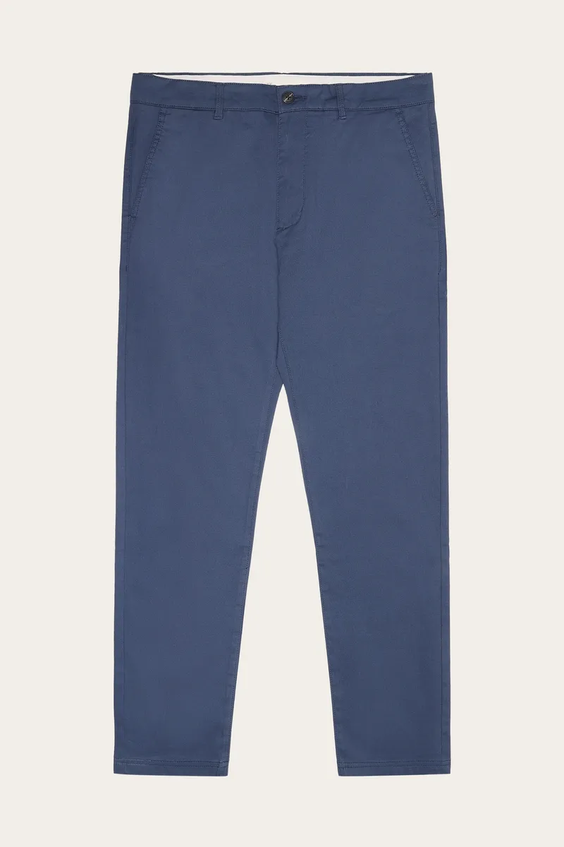 KnowledgeCotton Apparel KnowledgeCotton Apparel Herren vegan Hose Canvas Chuck Regular Vintage Indigo, Dunkelblau, – Produktbild 1 von 2