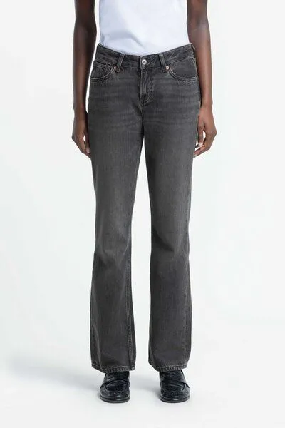 Kings Of Indigo Kings Of Indigo Jeans Teruko - Mid Rise Flared - Vilma Brown Black Worn – Produktbild 2 von 4