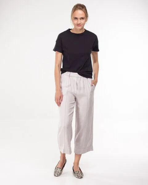 Alma & Lovis Alma & Lovis Lässiges T-Shirt im Loose Fit | Short Sleeve, Raven (schwarz), – Produktbild 2 von 3