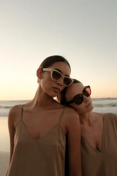 The Slow Label The Slow Label Sonnenbrille aus Acetate Renew "The Casual", Cream, – Produktbild 4 von 4