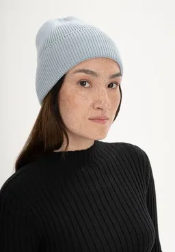 MELA MELA Bundle Strickmütze KALI + Rippstrick Schal NAGNA – Produktbild 1 von 1