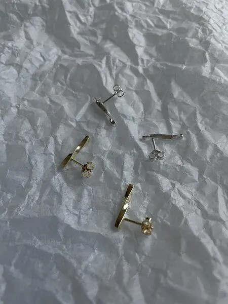 noemvri fashion label noemvri fashion label twisted Ohrstecker Hugo, Silber, – Produktbild 4 von 4