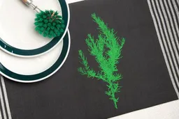 Hirschkind Hirschkind Bio- & Fair-Trade-Geschirrtuch 'Rosmarin' grau-weiß – Produktbild 1 von 1
