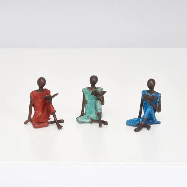 Moogoo Creative Africa Moogoo Creative Africa Bronze-Skulptur "L' enfant au livre" by Soré | Kind mit Buch | 8 cm, Türkis, – Produktbild 2 von 4