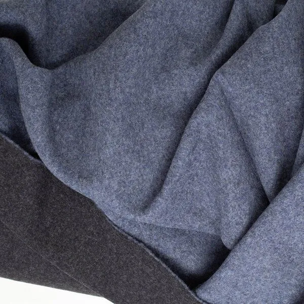 Tuchfabrik Mehler Tuchfabrik Mehler Wollstoff "Flauschloden" doubleface | 100% Schurwolle (89,80 €/m), Blau/schwarz (blau), – Produktbild 3 von 3