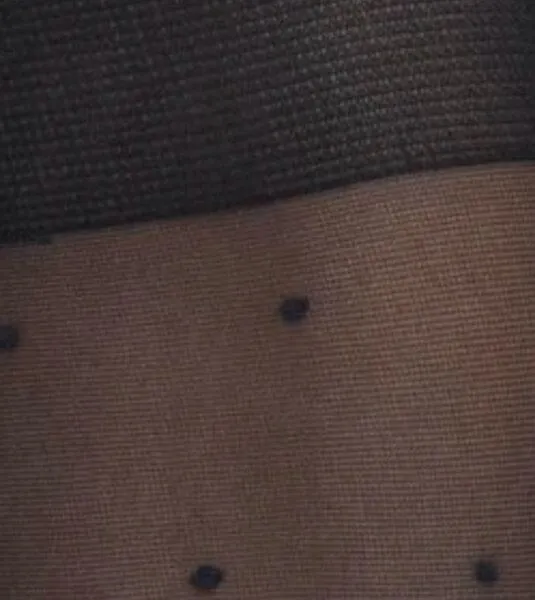 Swedish Stockings Swedish Stockings Kniestrümpfe Doris Dots aus Recycling-Material, Schwarz, – Produktbild 3 von 4