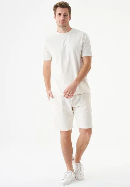 ORGANICATION ORGANICATION ESSENTIALS-SHADI- Shorts aus Bio-Baumwolle, Off white, – Produktbild 2 von 3