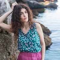WiDDA berlin WiDDA berlin Bluse VAU forms mit grafischem Print aus ECOVERO® Viskose – Produktbild 1 von 1