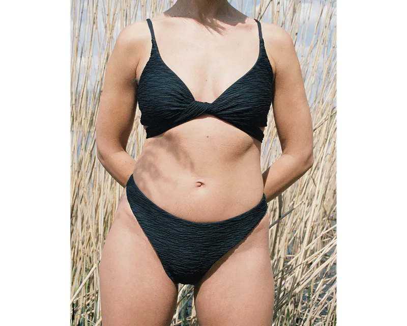 Anekdot Anekdot Damen vegan Jacquard Skyline Slim Bikini Bottom, Schwarz, – Produktbild 1 von 2