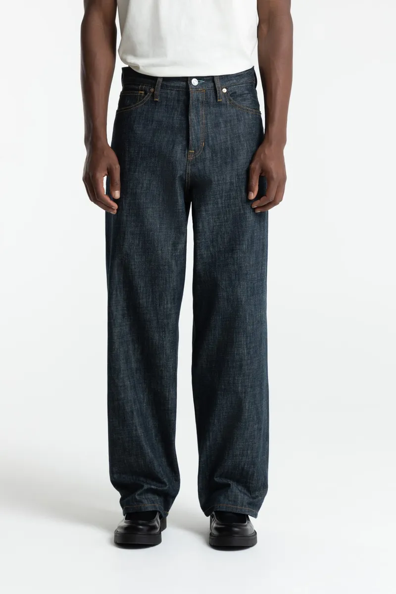 Kings Of Indigo Kings of Indigo Herren vegan Jeans Malkiel Ceky Blau, Extra dunkelblau, – Produktbild 1 von 1