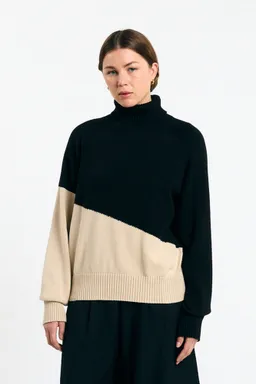 SUITE13LAB SUITE13LAB Damen vegan Pullover Luso Bicolor Schwarz – Produktbild 1 von 1