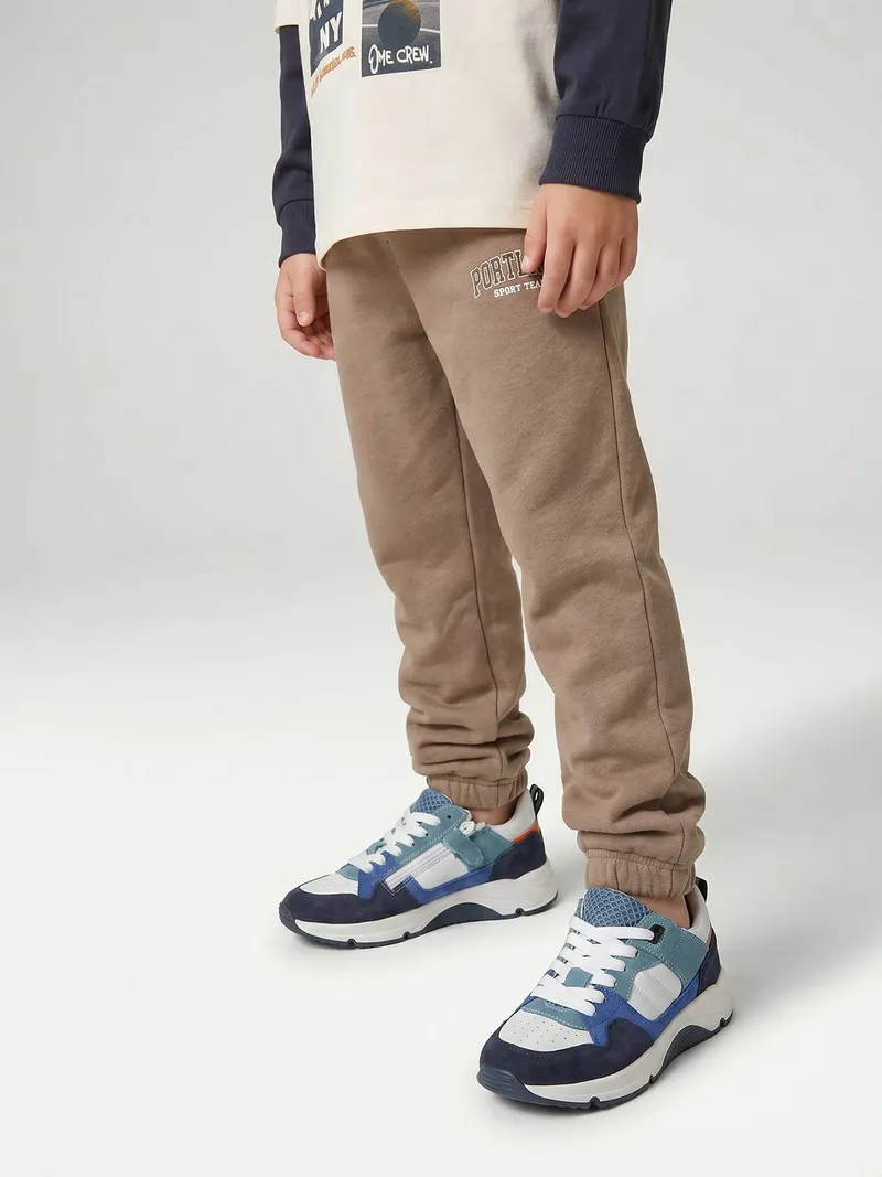 Vertbaudet Vertbaudet Jungen Jogginghose PORTLAND Sport Team mit Dehnbund, Beige, – Produktbild 1 von 4