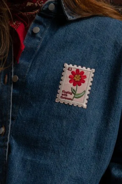 LITSCHI DESIGNS LITSCHI DESIGNS OVERSIZE CROPPED JEANSHEMD "STAMP", Dunkelblau, – Produktbild 2 von 3