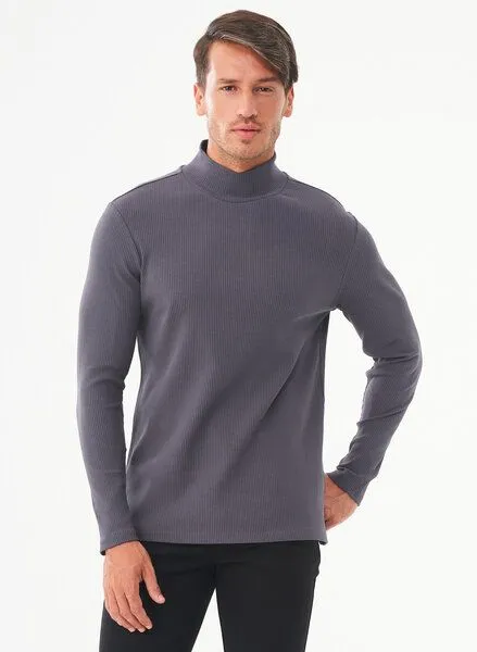 ORGANICATION ORGANICATION Geripptes Langarmshirt aus Bio-Baumwolle mit Rollkragen, Asphalt, – Produktbild 1 von 4
