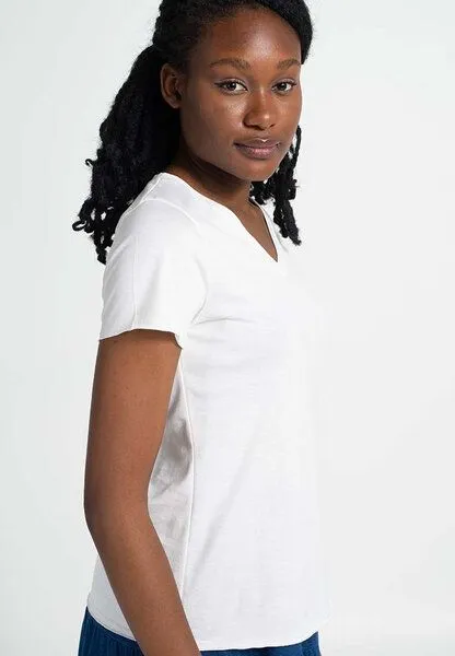 Alma & Lovis Alma & Lovis Shirt aus Bio-Baumwolle | V-Neck Shirt, Weiß, – Produktbild 3 von 3