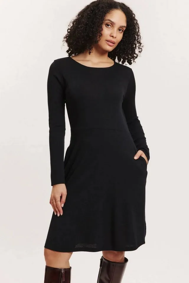 Tranquillo Tranquillo Jerseykleid Damen Moonii Wolle-Baumwoll-Jersey tailliert schwingender Rock Taschen (Einzelteil) Langarmkleid weich, warm & atmungsaktiv, feminine Taillierung, Schwarz, – Produktbild 5 von 5