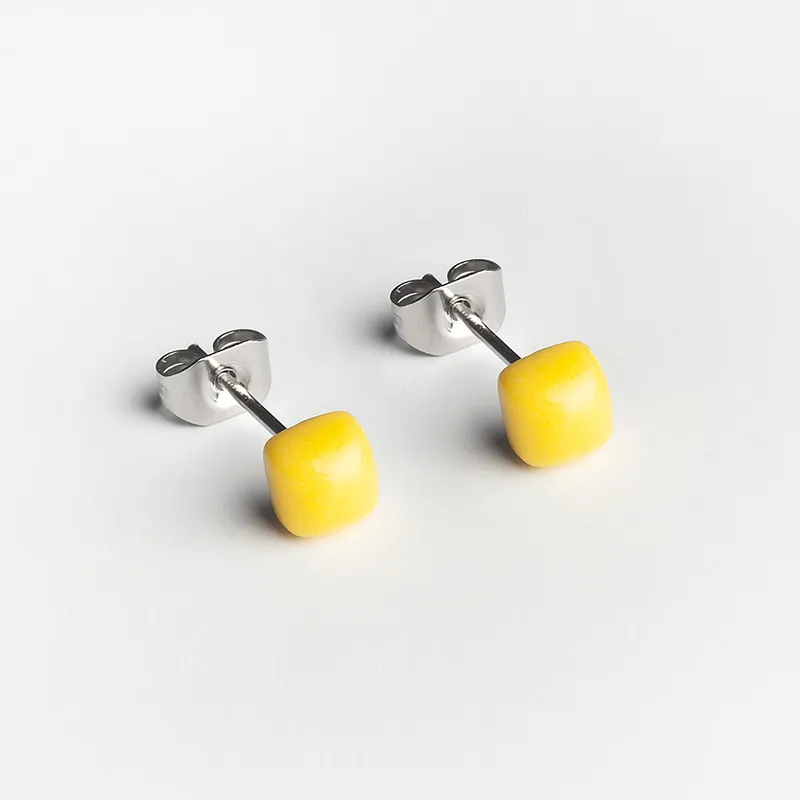 ALEXASCHA ALEXASCHA Geometrische Ohrstecker klein, Zitronengelb, – Produktbild 1 von 1