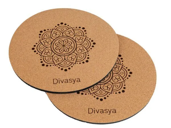 Divasya Divasya Kniepads Yoga (2er-Set) aus 100% Naturkautschuk und Kork, Natural, – Produktbild 3 von 8