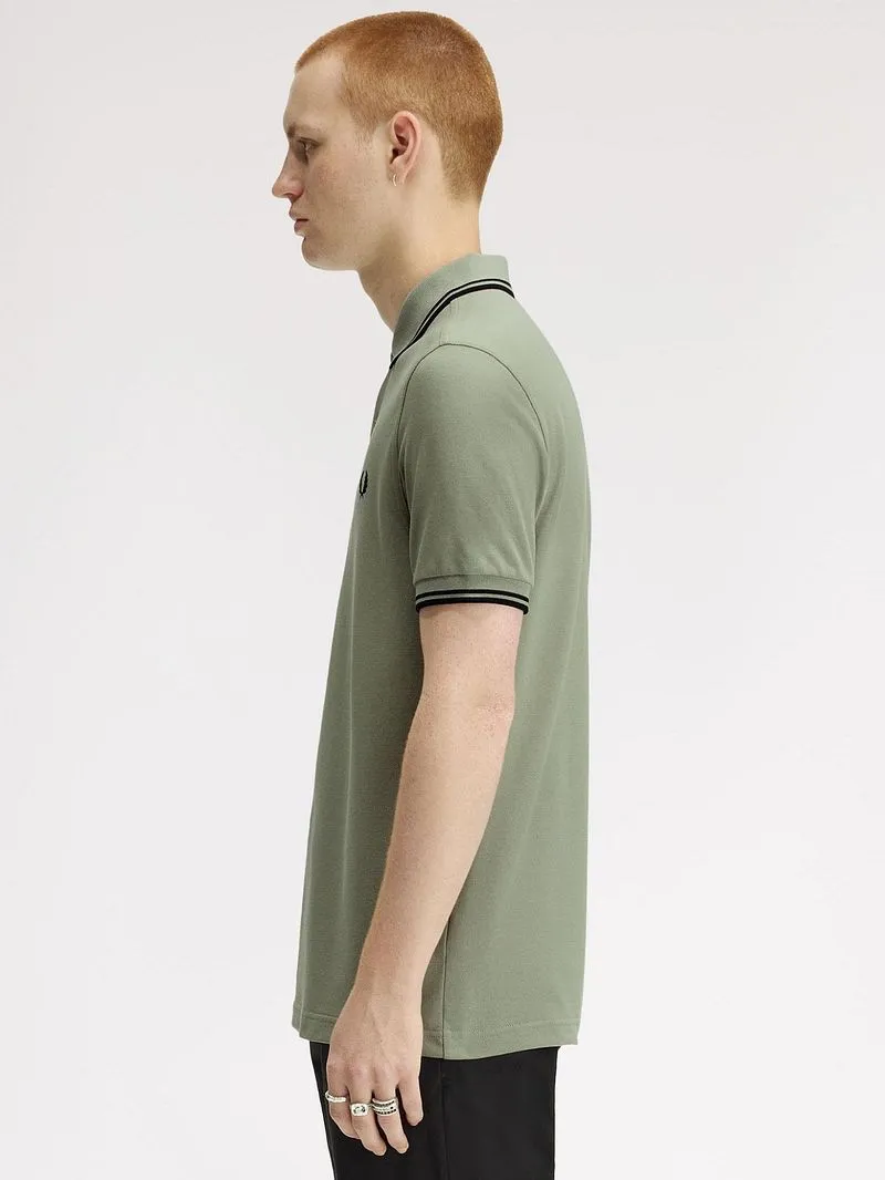 Fred Perry Fred Perry Polo Twin Tipped M3600 Grün S23 - Größe S, Grün, – Produktbild 2 von 5