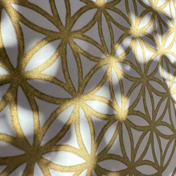 Veskor Cassiopeia Veskor Cassiopeia BLUME DES LEBENS II | Goldener Heilige Geometrie Linoldruck | 20 × 20 cm, Weiss, – Produktbild 3 von 3