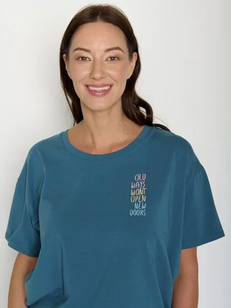 GreenBomb GREENBOMB Old Ways Feel - Lässiges T-Shirt aus Bio-Baumwoll-Mix / hochwertiger Print / GOTS / Fair & Vegan, Blau (wahres blau), – Produktbild 2 von 4