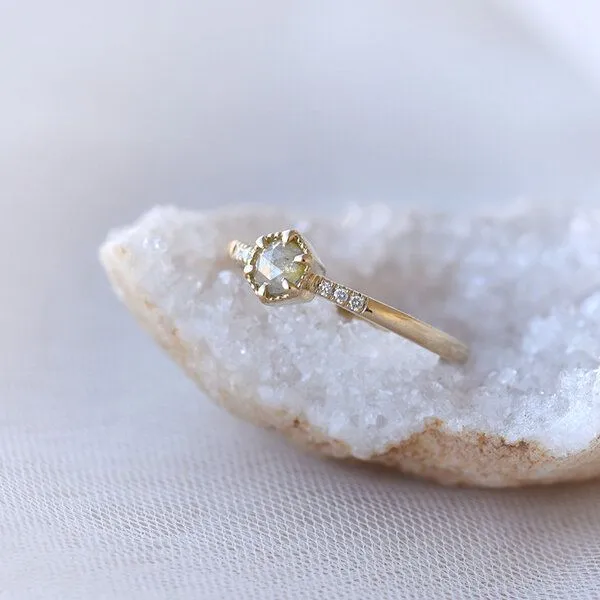Eppi Eppi Goldring mit gelben Salt'n'Pepper Diamant Granella, Rosa, – Produktbild 2 von 4